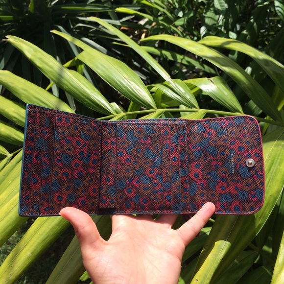 Brown Leather Coach Wallet - Picture 3 of 6